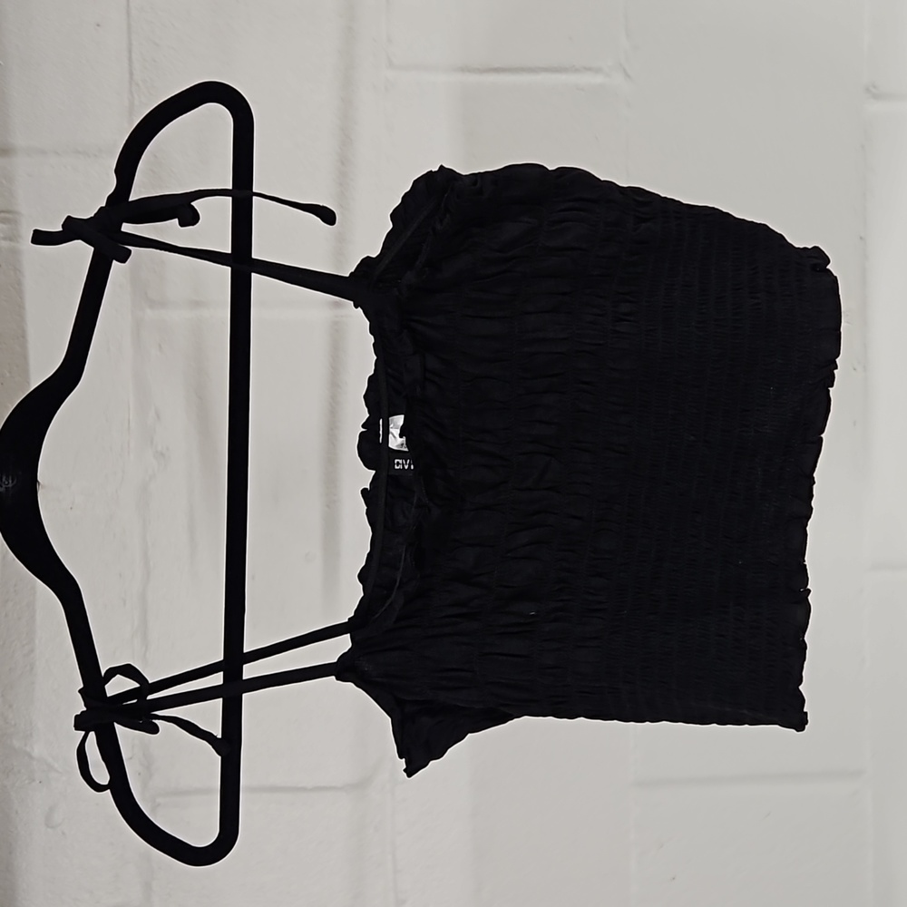 NWOT Never worn H&M Divided Black Smocked Crop Tank with shoulder ties